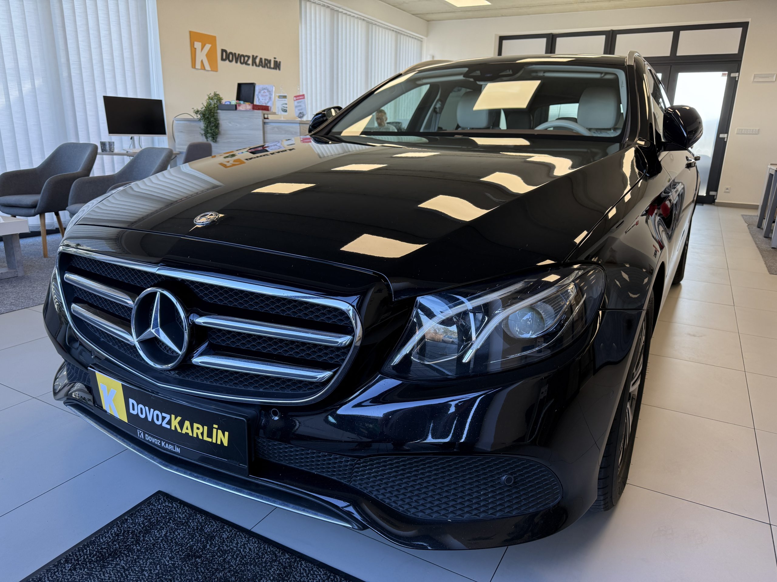 Mercedes-Benz E 220 Avantgarde