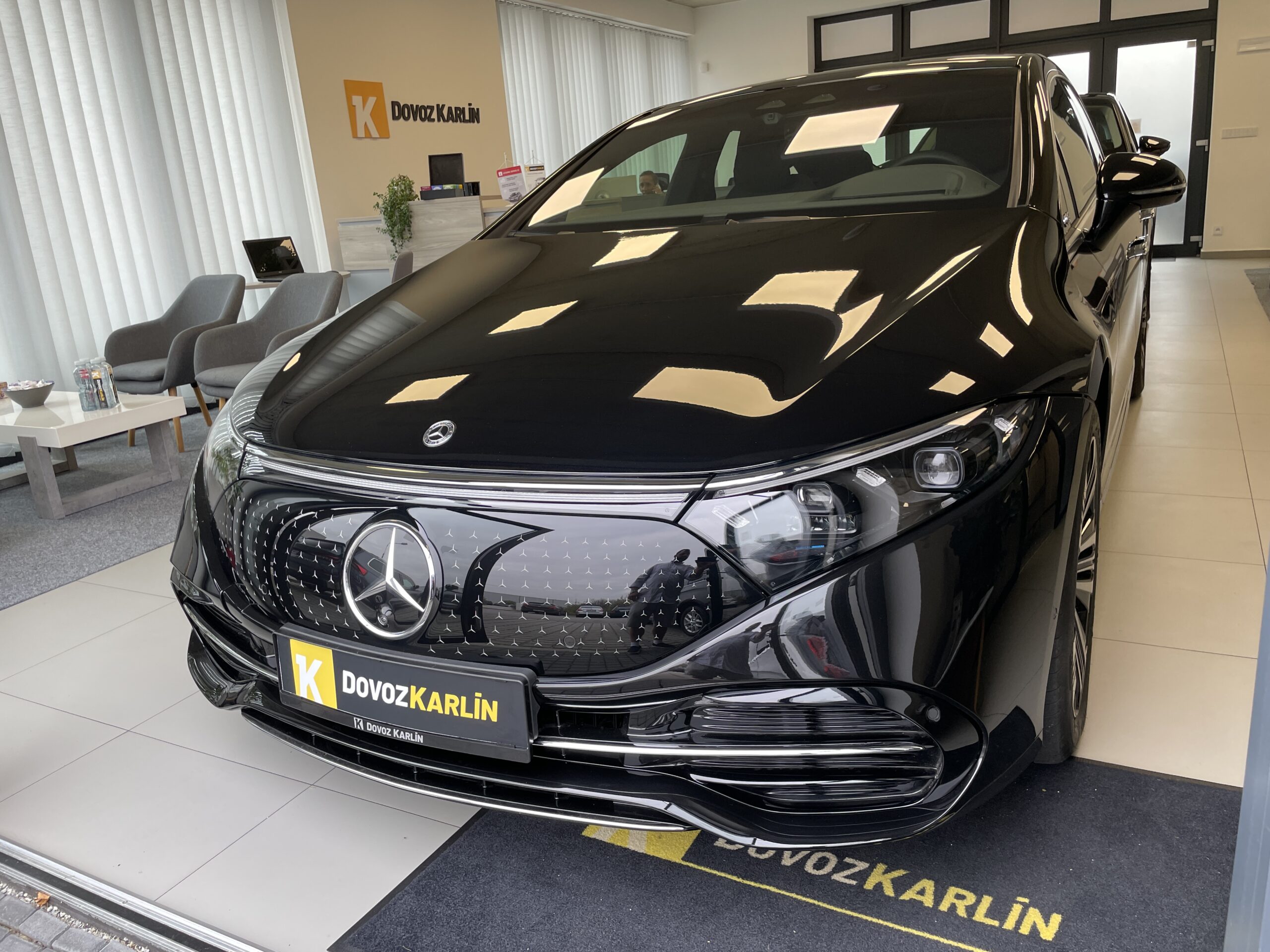 Mercedes-Benz EQS 450+