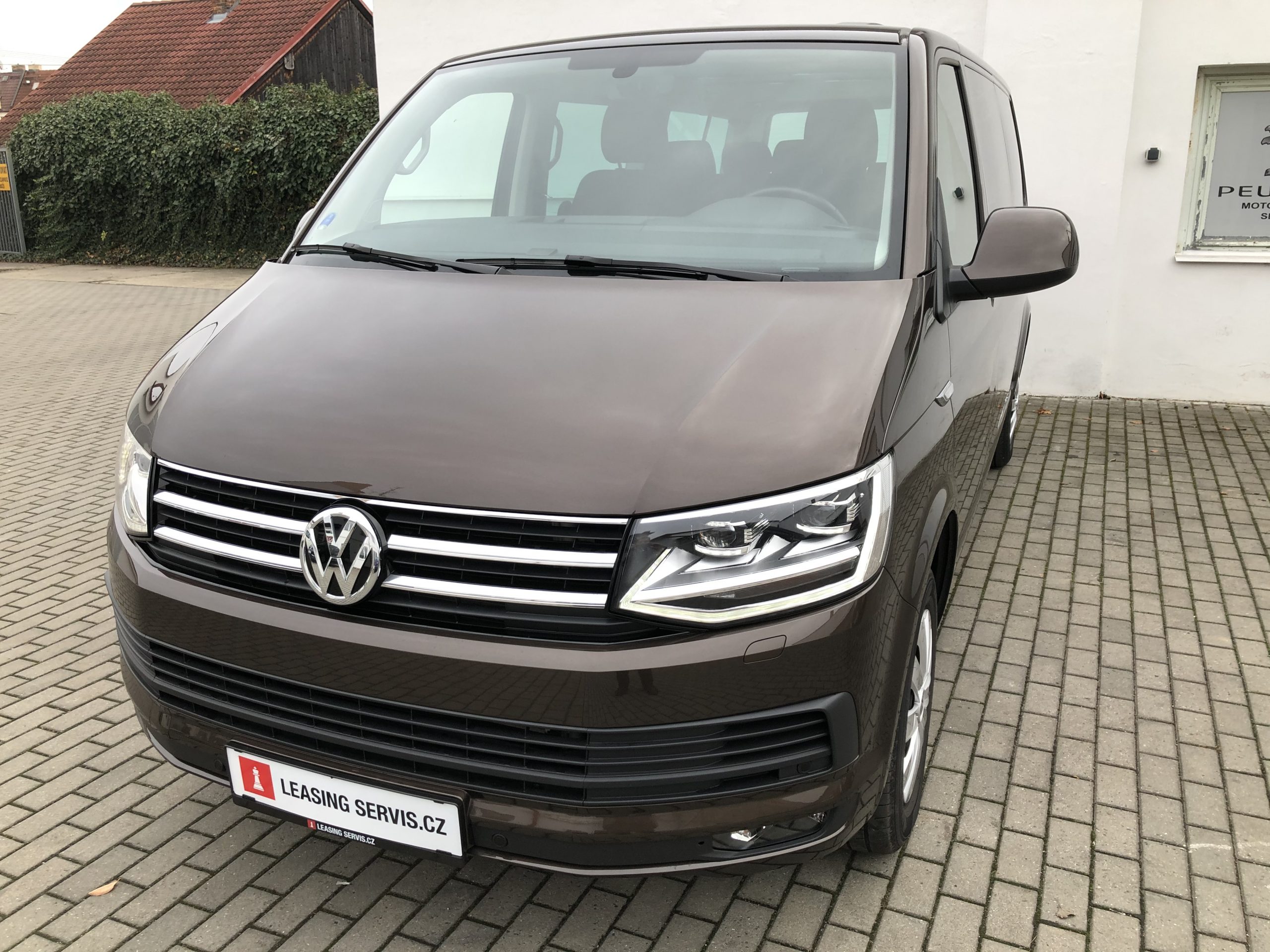 VW Multivan / Caravelle — celkový pohled