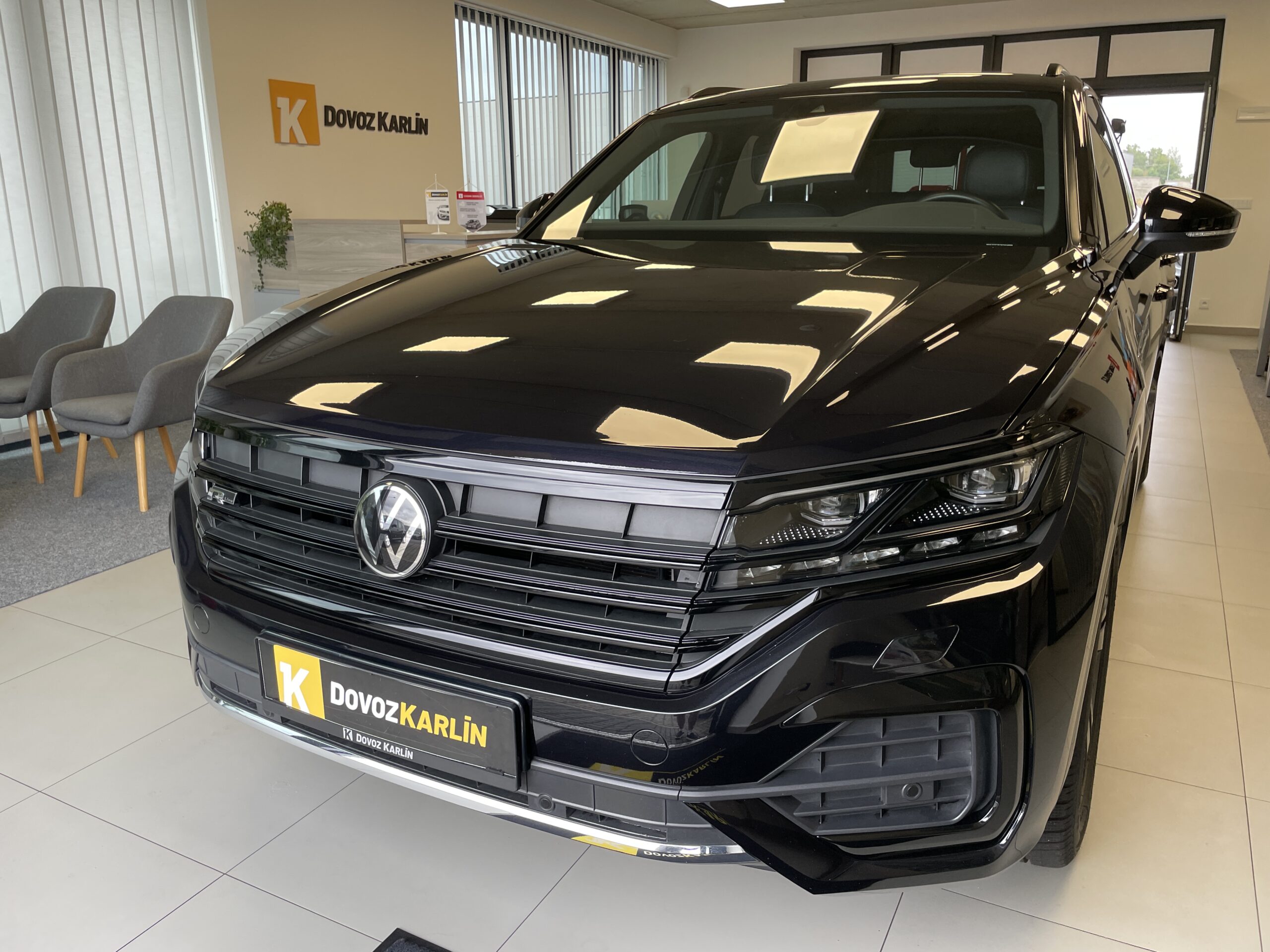 VW Touareg Black Edition